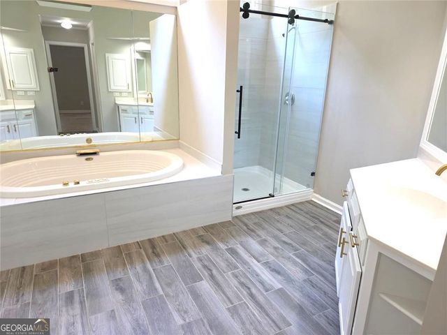 2255 Fairwood Circle, Jonesboro, GA 30236