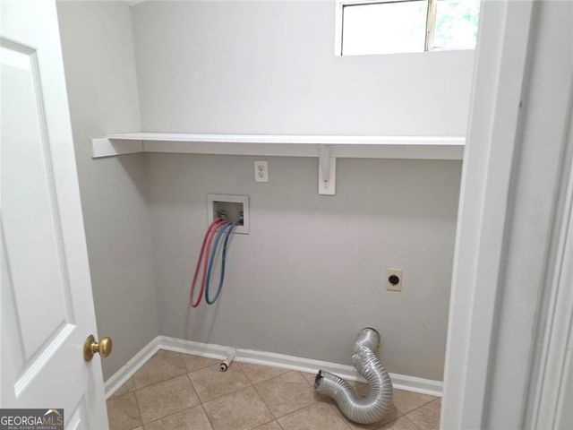 2255 Fairwood Circle, Jonesboro, GA 30236