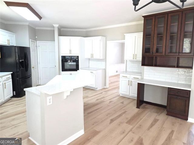 2255 Fairwood Circle, Jonesboro, GA 30236