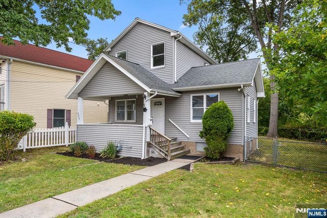 250 Woodcliff Avenue, Little Falls, NJ 07424