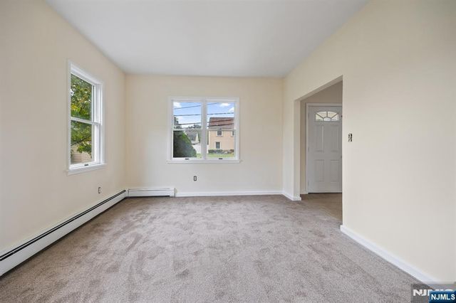 250 Woodcliff Avenue, Little Falls, NJ 07424