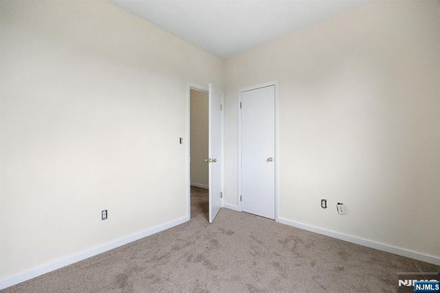 250 Woodcliff Avenue, Little Falls, NJ 07424