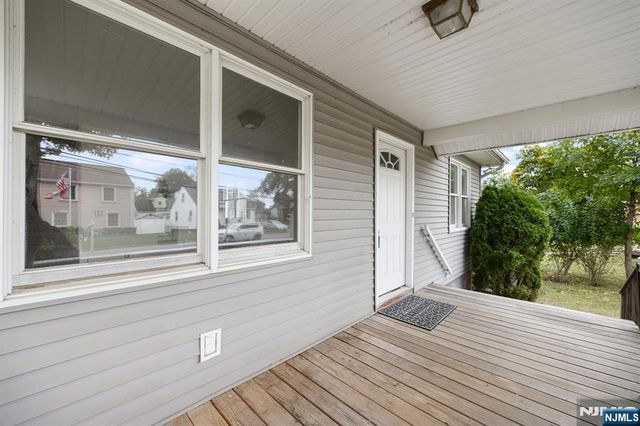 250 Woodcliff Avenue, Little Falls, NJ 07424