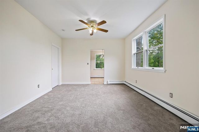 250 Woodcliff Avenue, Little Falls, NJ 07424