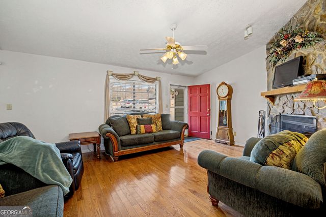 120 Farmbrook Trail, Stockbridge, GA 30281