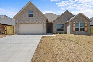 1101 Harvest Avenue, Lowell, AR 72745