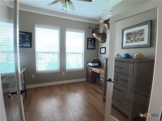 1132 Creekside Pond Road, Seguin, TX 78155