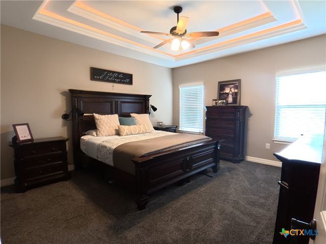 1132 Creekside Pond Road, Seguin, TX 78155