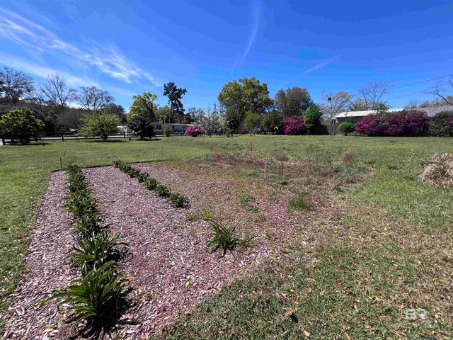 14765 CAMELIA Avenue, Magnolia Springs, AL 36555