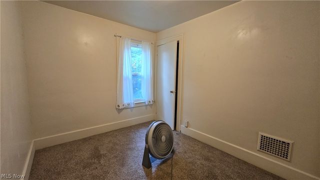 442 Poland Avenue, Struthers, OH 44471