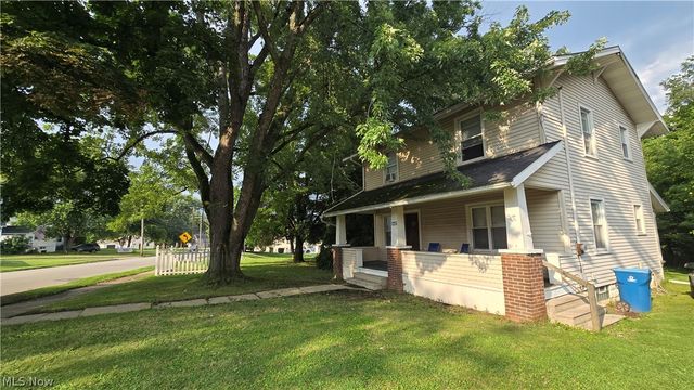 442 Poland Avenue, Struthers, OH 44471