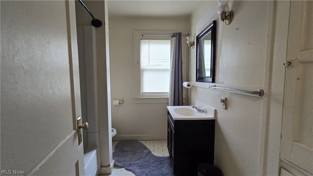 442 Poland Avenue, Struthers, OH 44471