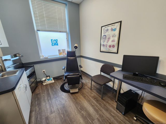 233 Broad Street, Milford, CT 06460