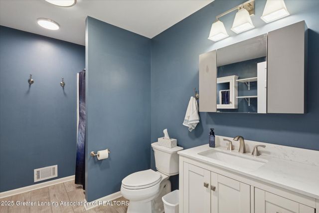 3010 W Kalamo Highway, Charlotte, MI 48813