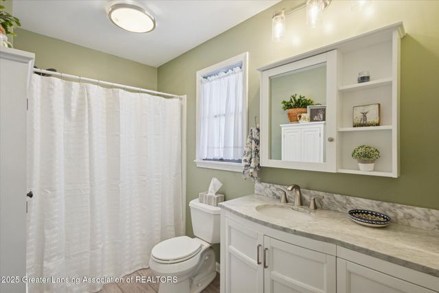 3010 W Kalamo Highway, Charlotte, MI 48813