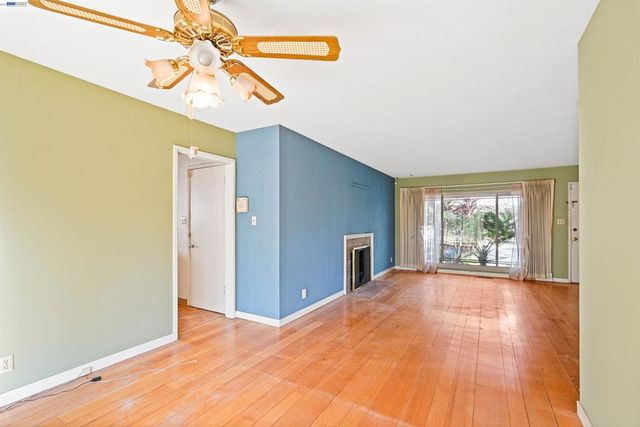 15879 Via Cordoba, San Lorenzo, CA 94580