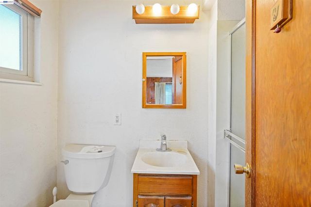 15879 Via Cordoba, San Lorenzo, CA 94580
