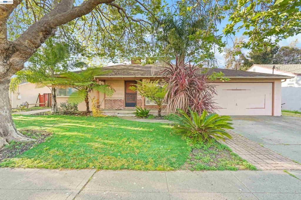 15879 Via Cordoba, San Lorenzo, CA 94580