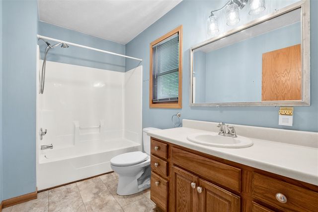 11065 E Indian Lake Drive, Vicksburg, MI 49097