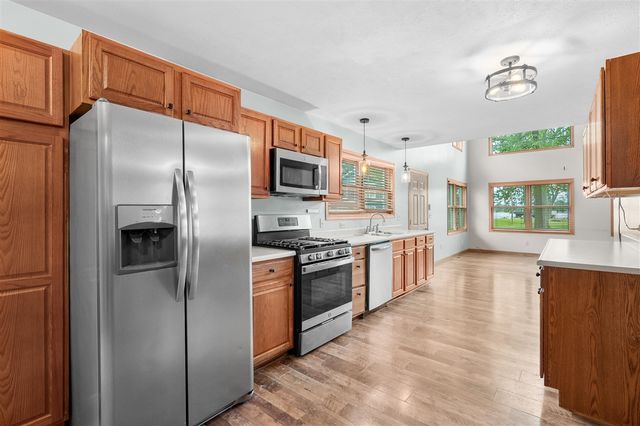 11065 E Indian Lake Drive, Vicksburg, MI 49097