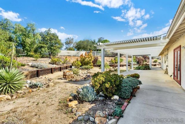 15902 Camino De Oro, Valley Center, CA 92082