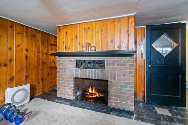 4631 London Road, Duluth, MN 55804