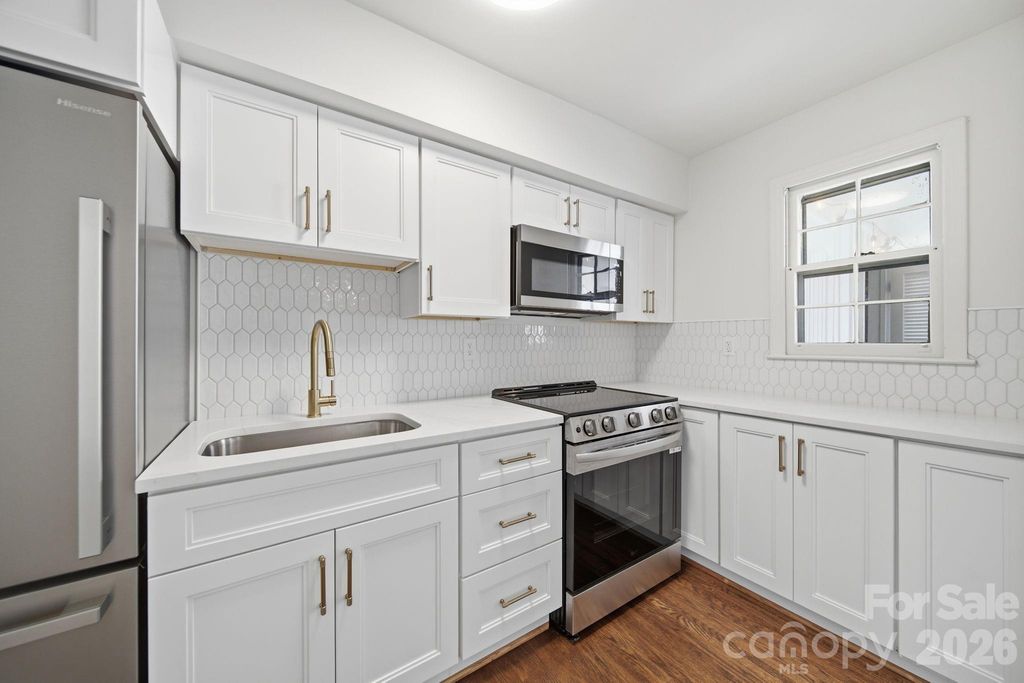 920 Mcalway Road F, Charlotte, NC 28211