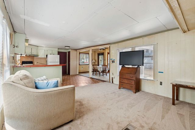 67 Periwinkle Drive, Rochester, NH 03868