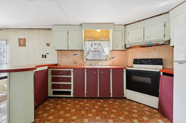 67 Periwinkle Drive, Rochester, NH 03868