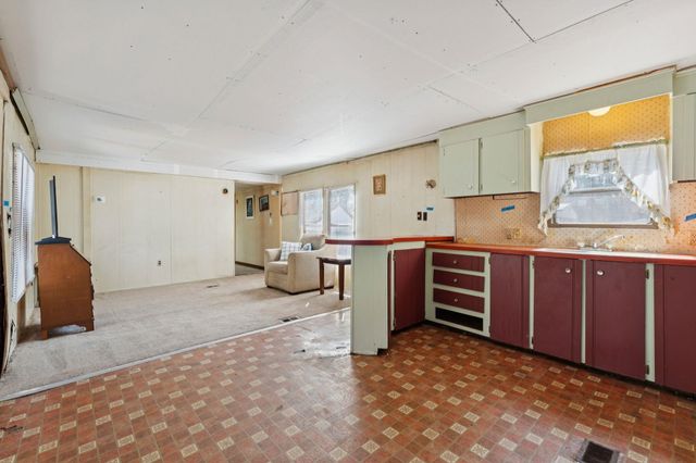 67 Periwinkle Drive, Rochester, NH 03868