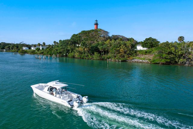 6108 Winding Lake Drive, Jupiter, FL 33458