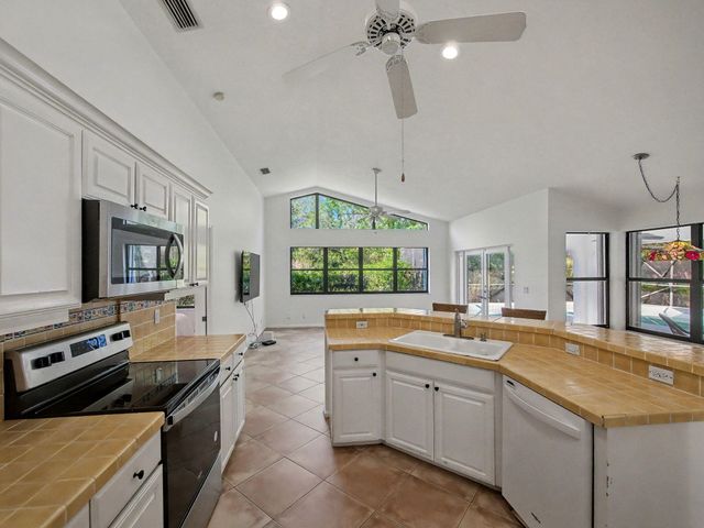 6108 Winding Lake Drive, Jupiter, FL 33458