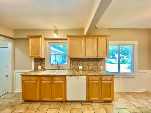 319 Holly Street Sw, City Of Wyoming, MI 49548