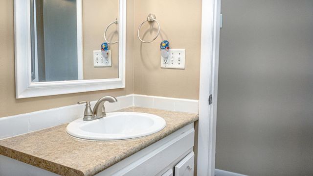 319 Holly Street Sw, City Of Wyoming, MI 49548