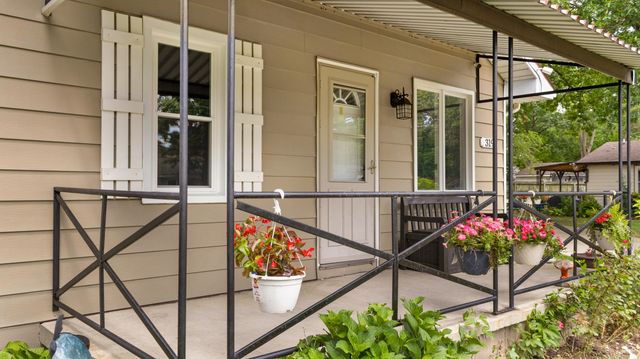 319 Holly Street Sw, City Of Wyoming, MI 49548