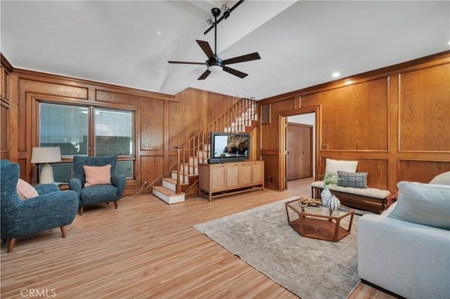 857 6th, Manhattan Beach, CA 90266