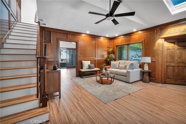 857 6th, Manhattan Beach, CA 90266