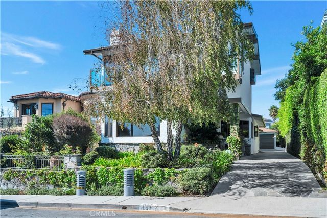 857 6th, Manhattan Beach, CA 90266