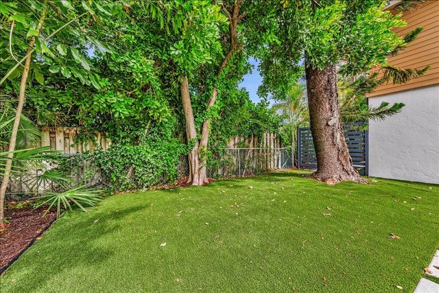 342 N FAIRWAY N, Tequesta, FL 33469
