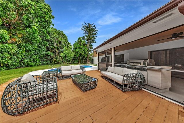 342 N FAIRWAY N, Tequesta, FL 33469