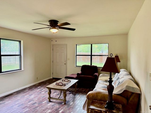 1809 Church Ave, Mena, AR 71953