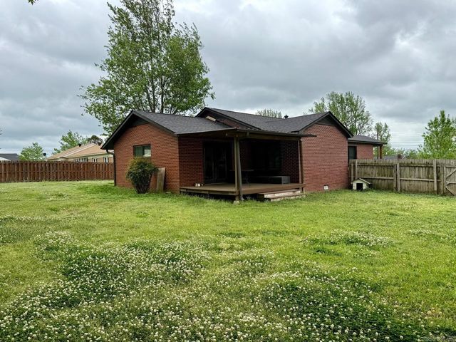1809 Church Ave, Mena, AR 71953