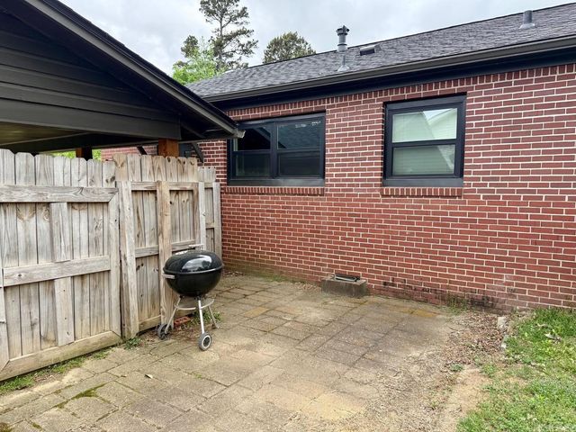 1809 Church Ave, Mena, AR 71953