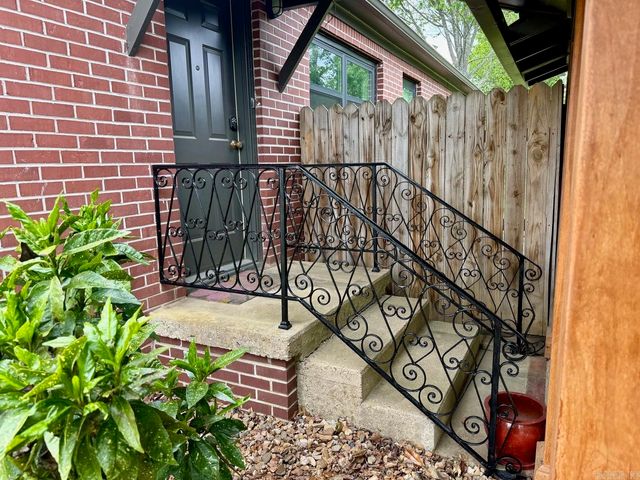 1809 Church Ave, Mena, AR 71953