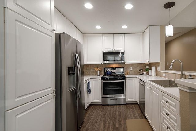 60 Woodlily Place, The Woodlands, TX 77382