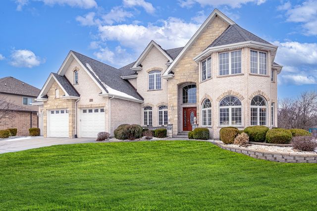 7650 Pineview Lane, Frankfort, IL 60423