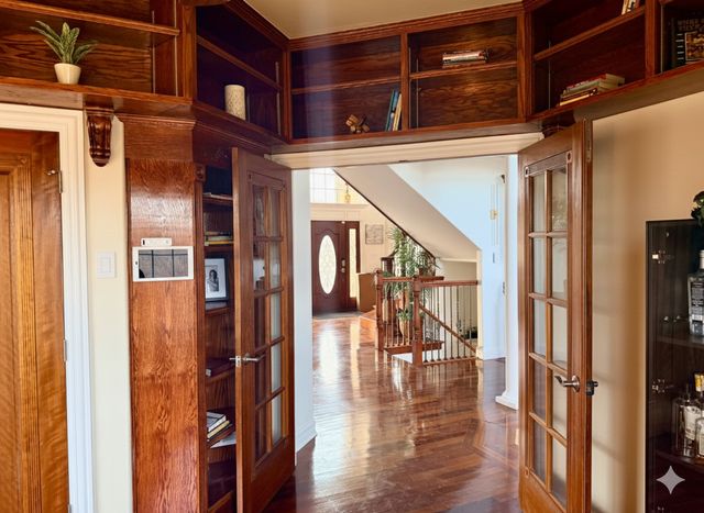 7650 Pineview Lane, Frankfort, IL 60423