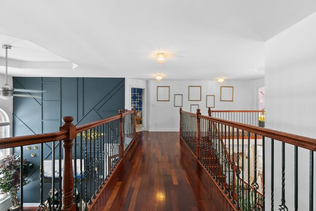 7650 Pineview Lane, Frankfort, IL 60423