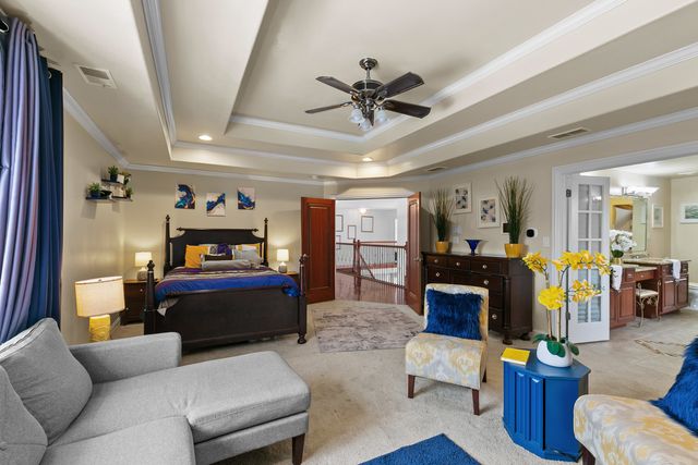 7650 Pineview Lane, Frankfort, IL 60423