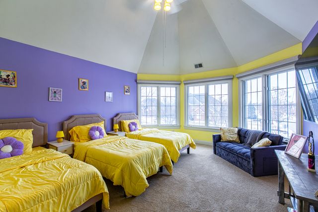 7650 Pineview Lane, Frankfort, IL 60423